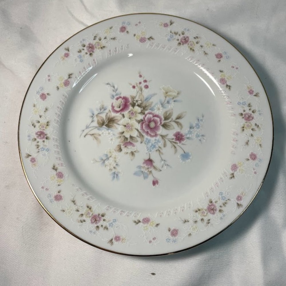 Home Styles Fine China Pink Floral Gold Trim Dessert Plate Made in China
